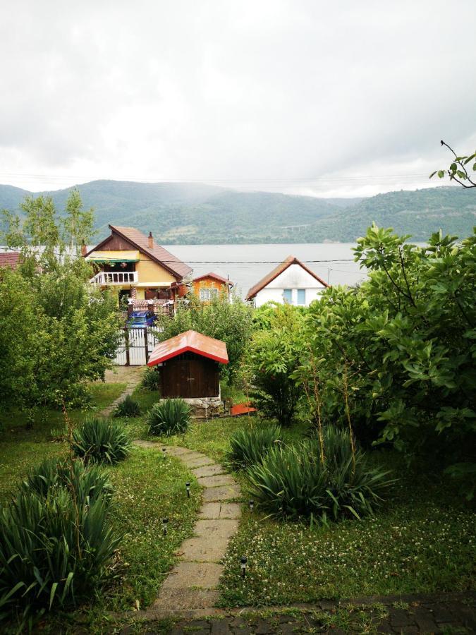 Casa Melania Villa Ieşelniţa Kültér fotó